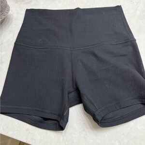 Lululemon align high rise shorts 4”